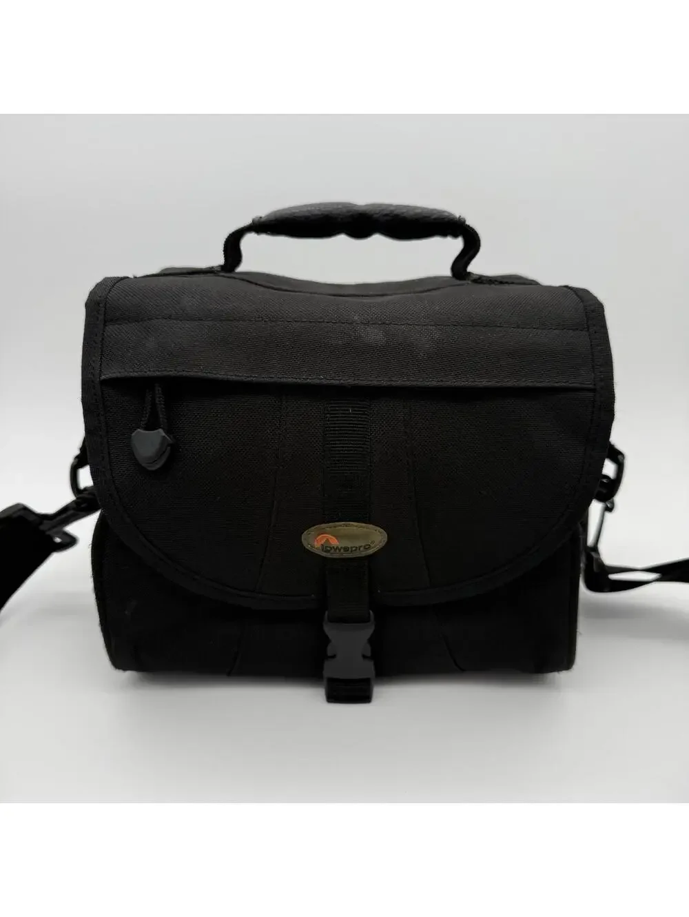 Lowepro EX160 Arctic Black Digital Camera Pouch Shoulder Bag 9”x5”x7”